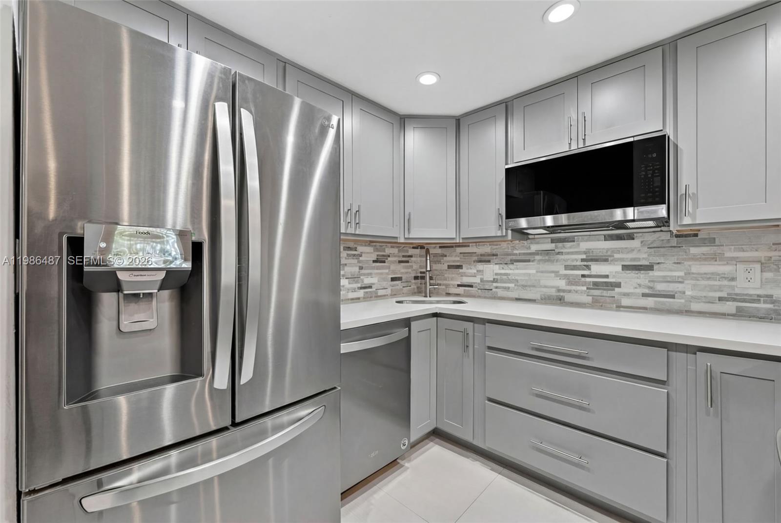 SUNSET PARK TOWN HOUSES - Residential