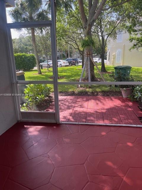 7872 Sanibel Dr 7872