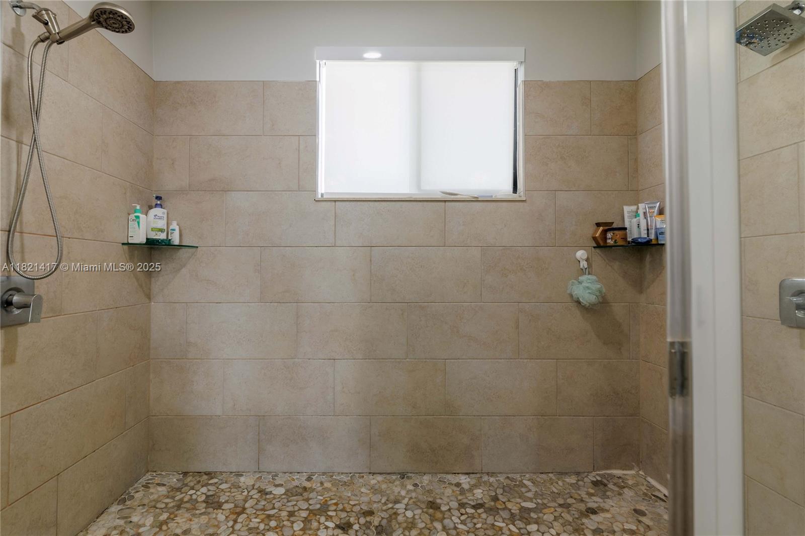 DOWNTOWN DORAL SOUTH PHAS - Residential Lease