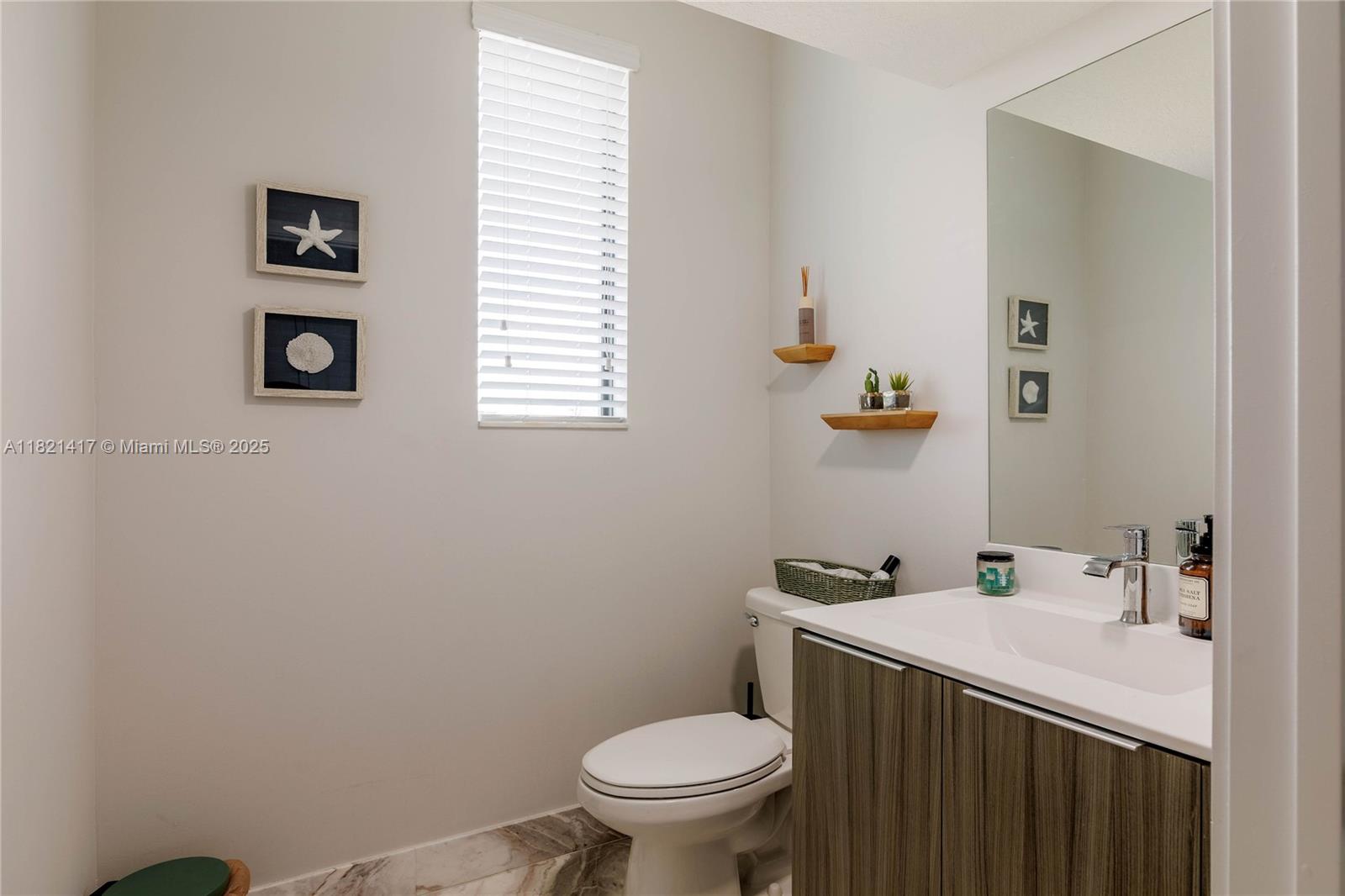 DOWNTOWN DORAL SOUTH PHAS - Residential Lease