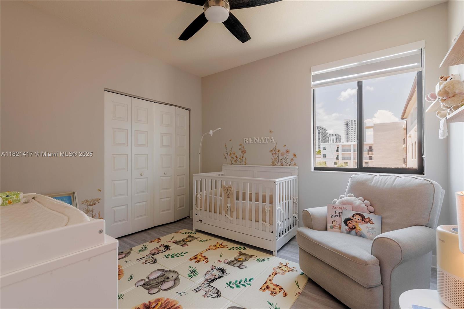 DOWNTOWN DORAL SOUTH PHAS - Residential Lease