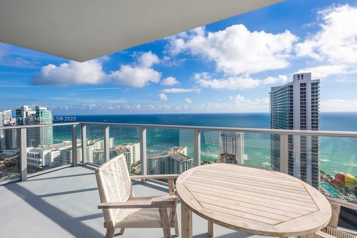 4010 SOUTH OCEAN CONDO - Residential