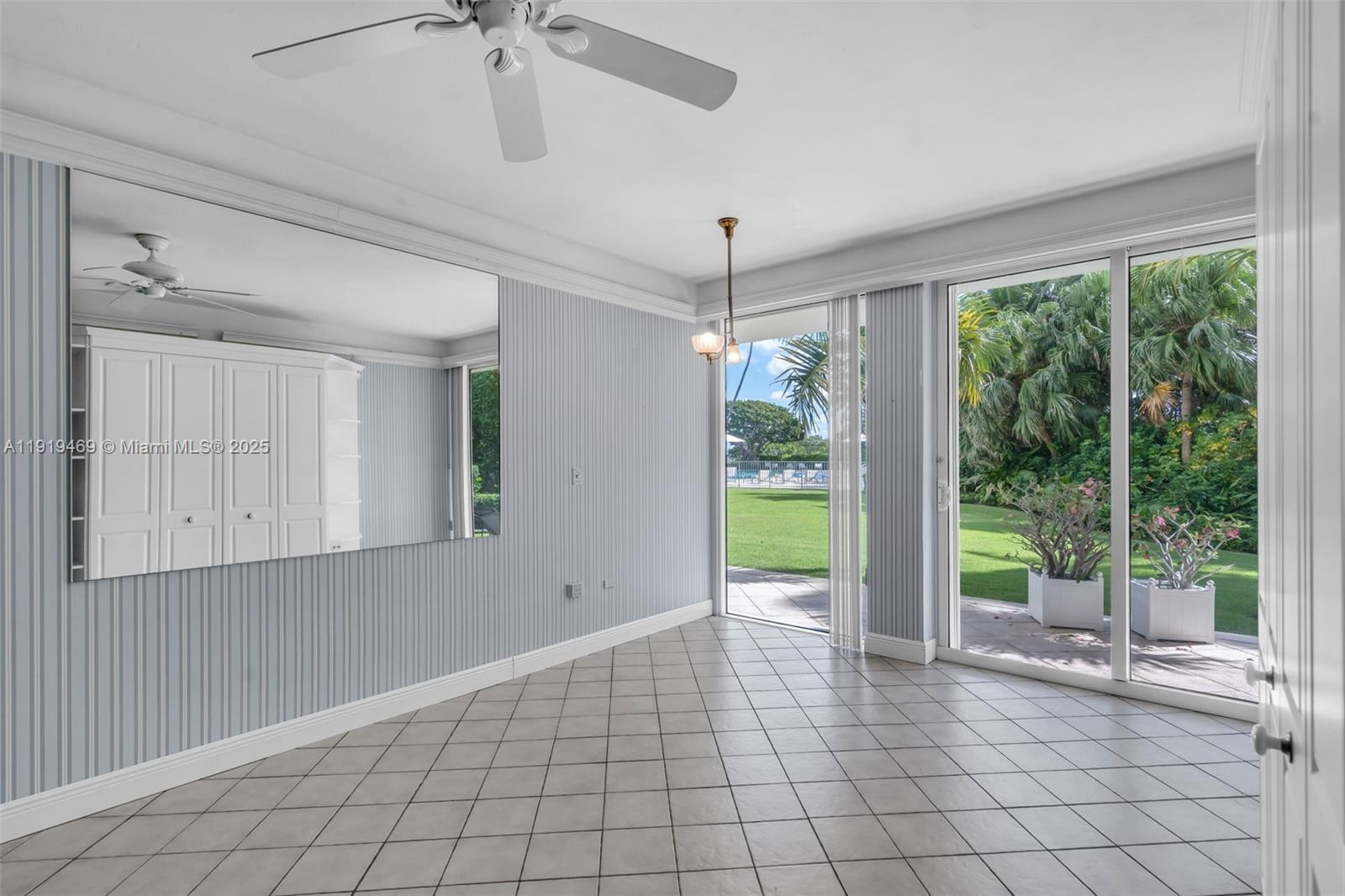 ISLAND HOUSE APT INC - CO - Residential