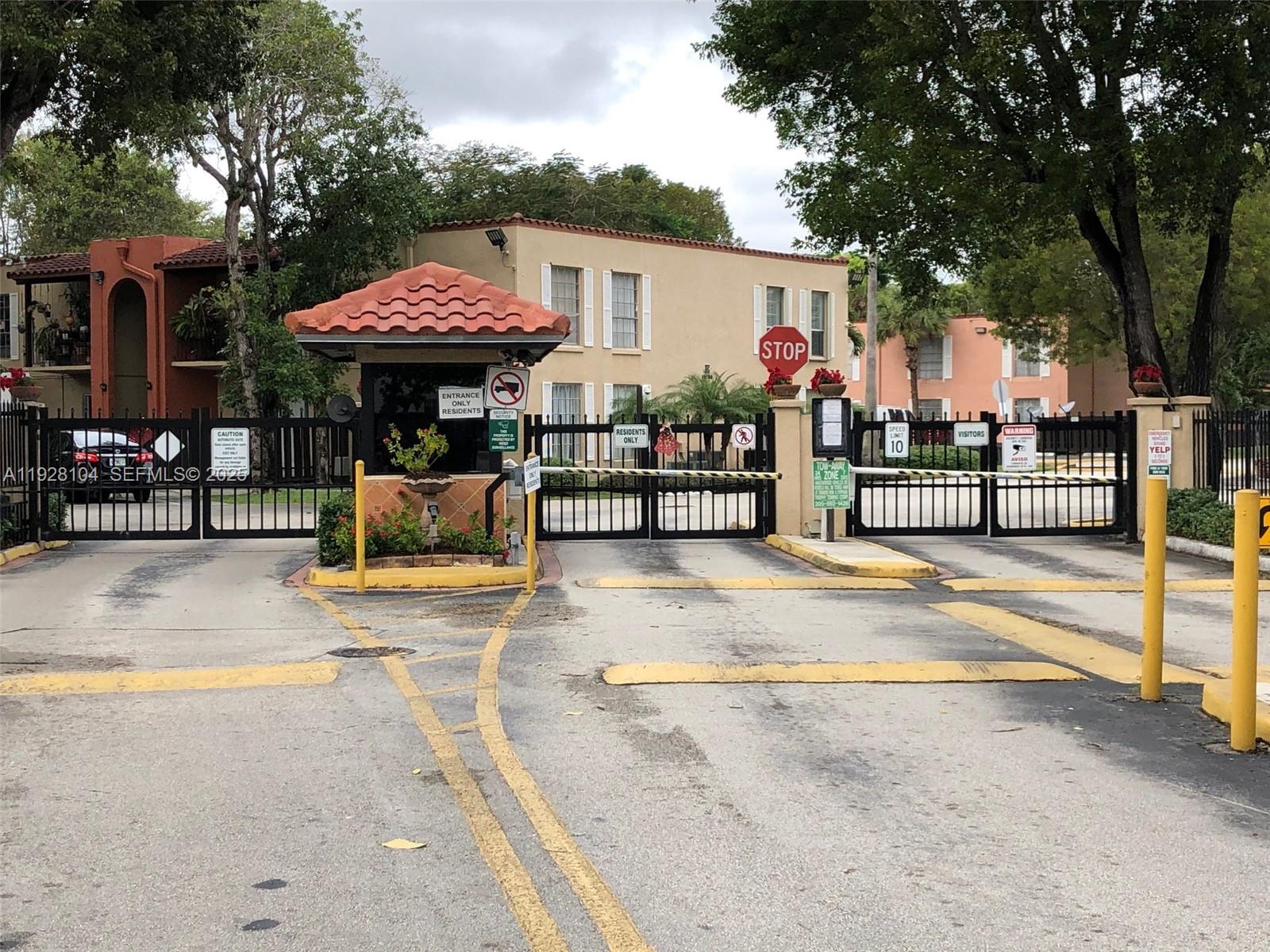 SPANISH TRACE CONDO - Residential Lease