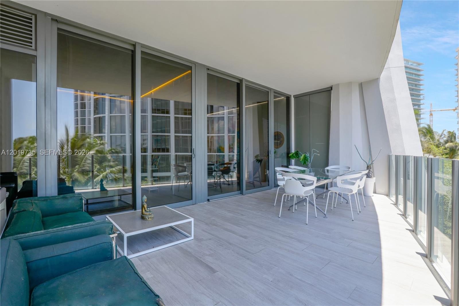 CLUB RESIDENCES AT PARK G - Residential