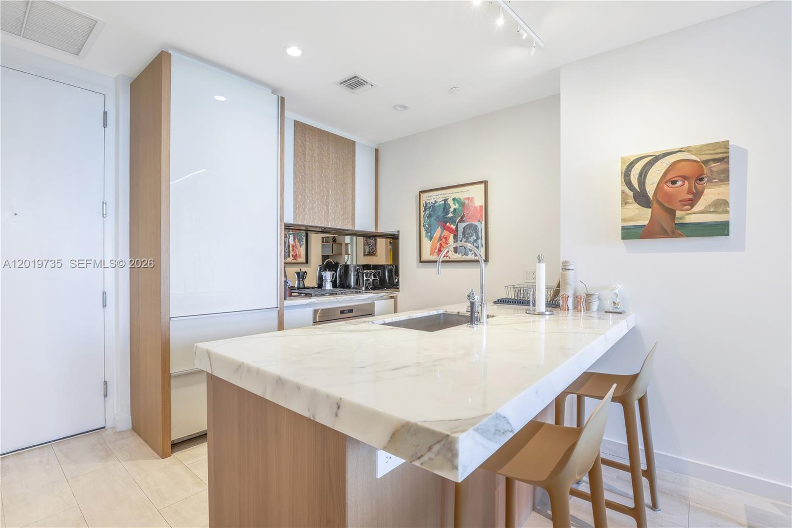 CLUB RESIDENCES AT PARK G - Residential