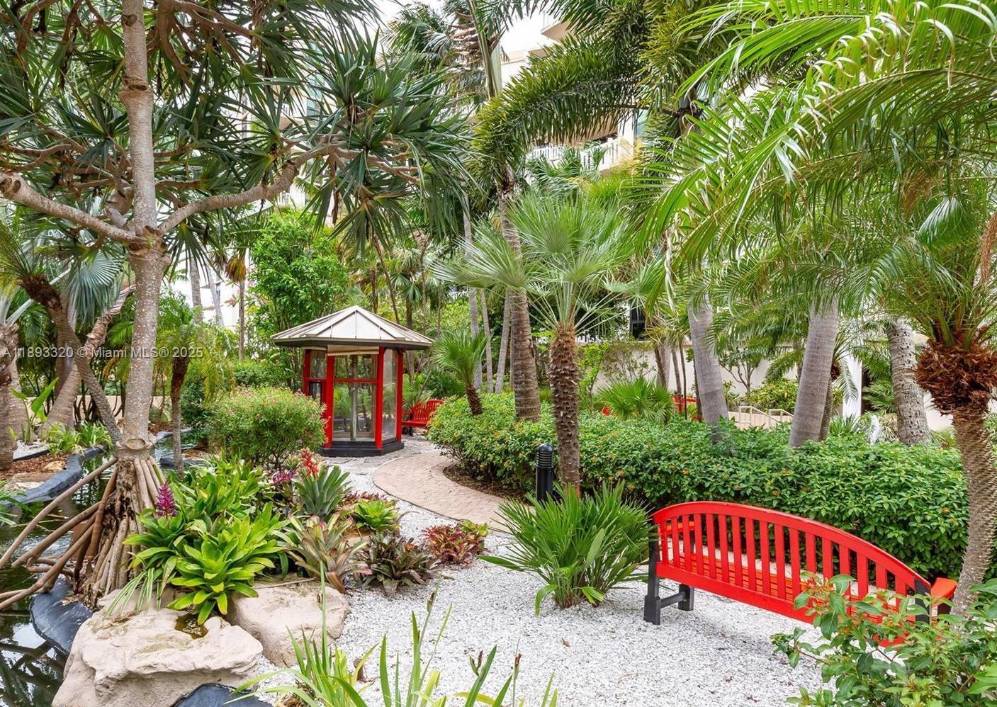 TOWERS OF KEY BISCAYNE CO - Residential