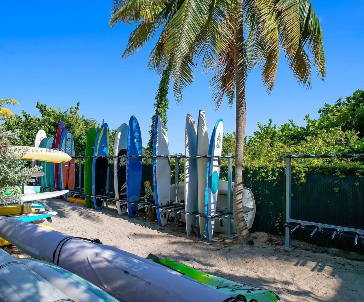 TOWERS OF KEY BISCAYNE CO - Residential