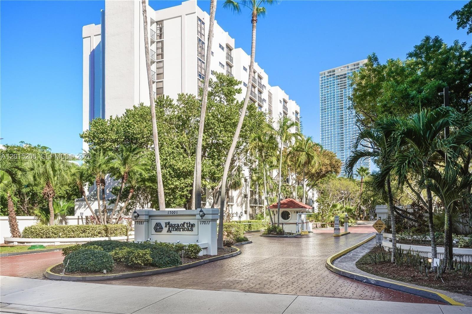 PLAZA OF AMERICAS CONDO P - Residential Lease