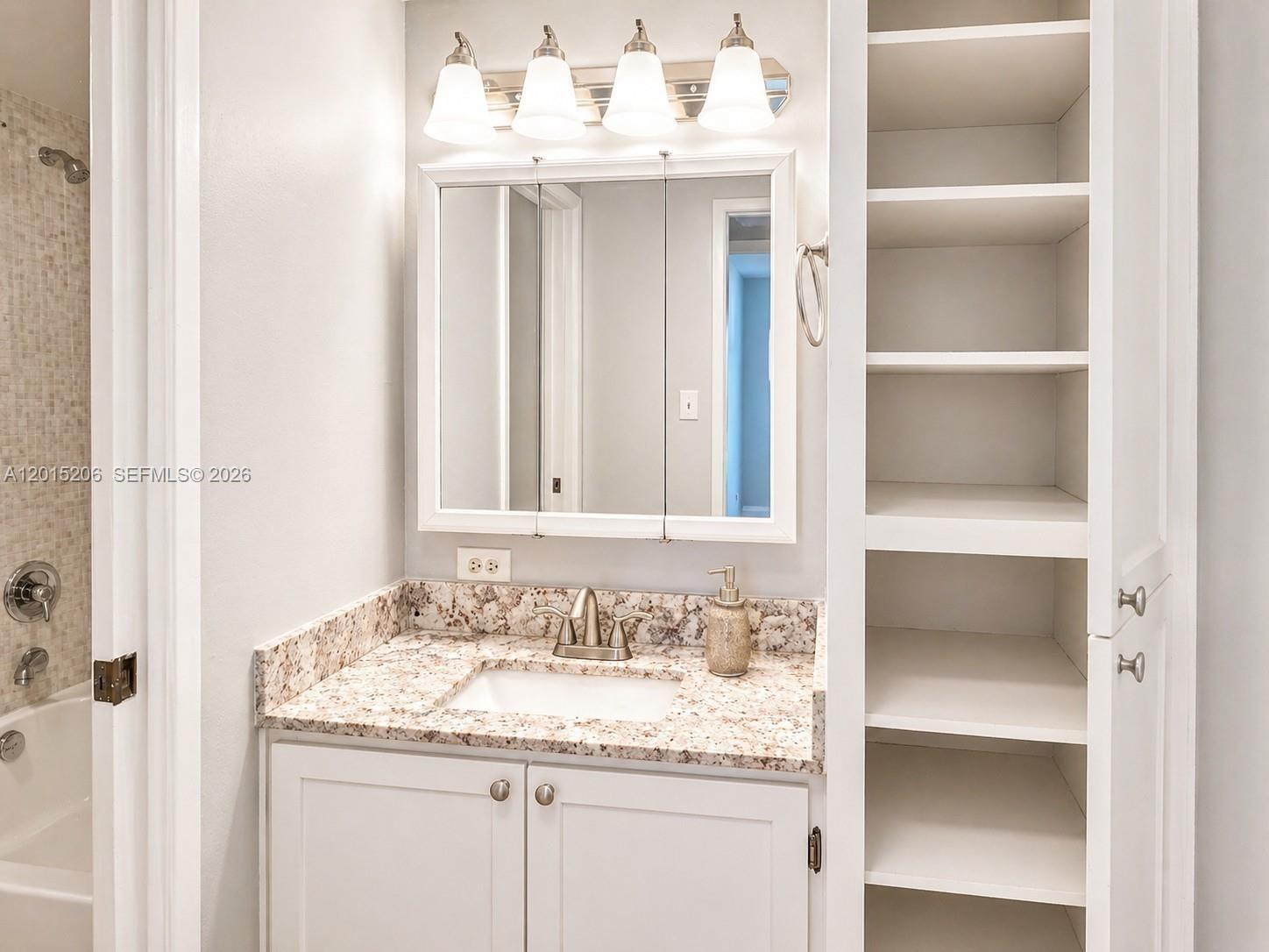 PLAZA OF AMERICAS CONDO P - Residential Lease