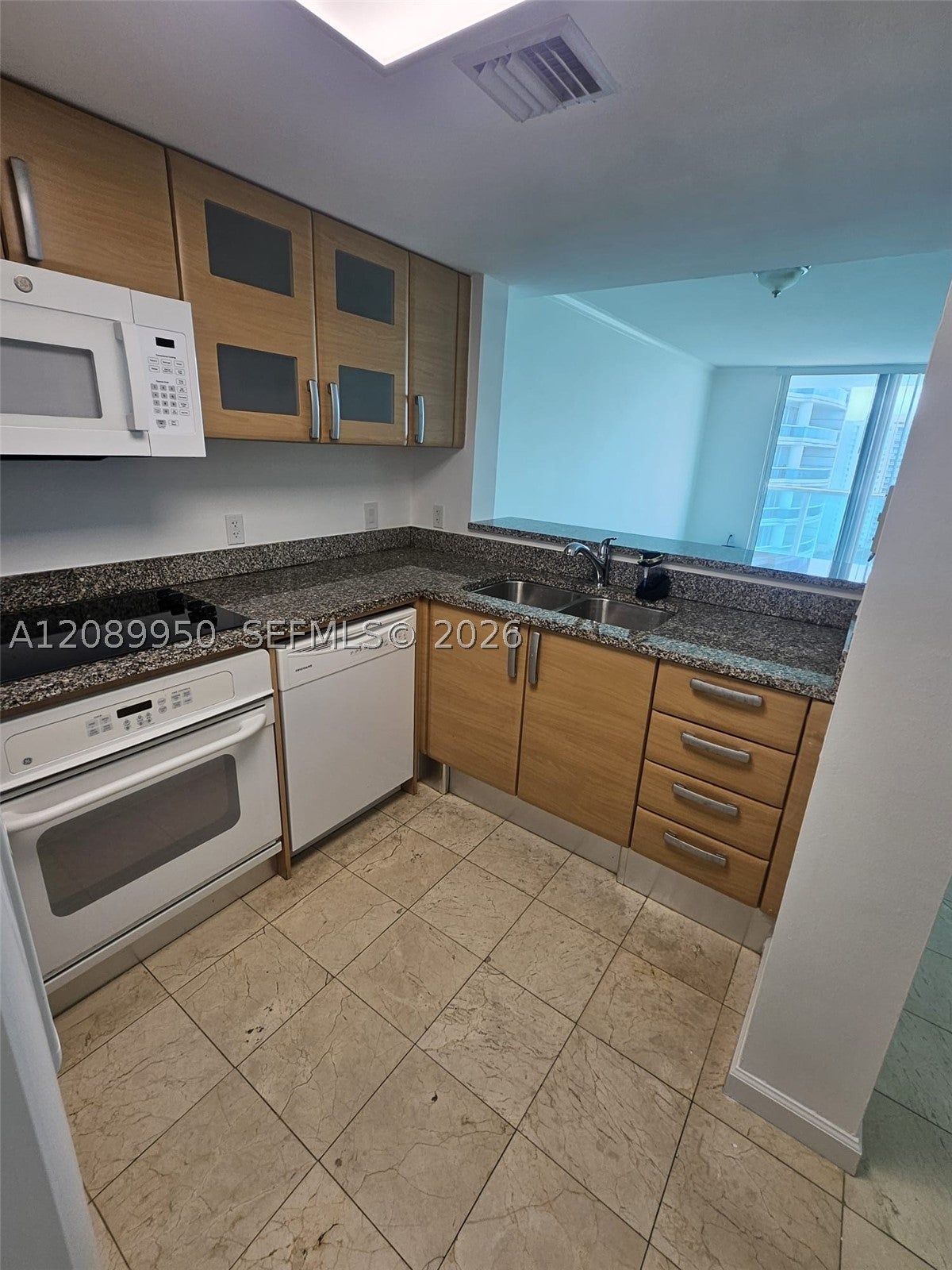 2101 Brickell Ave 2111