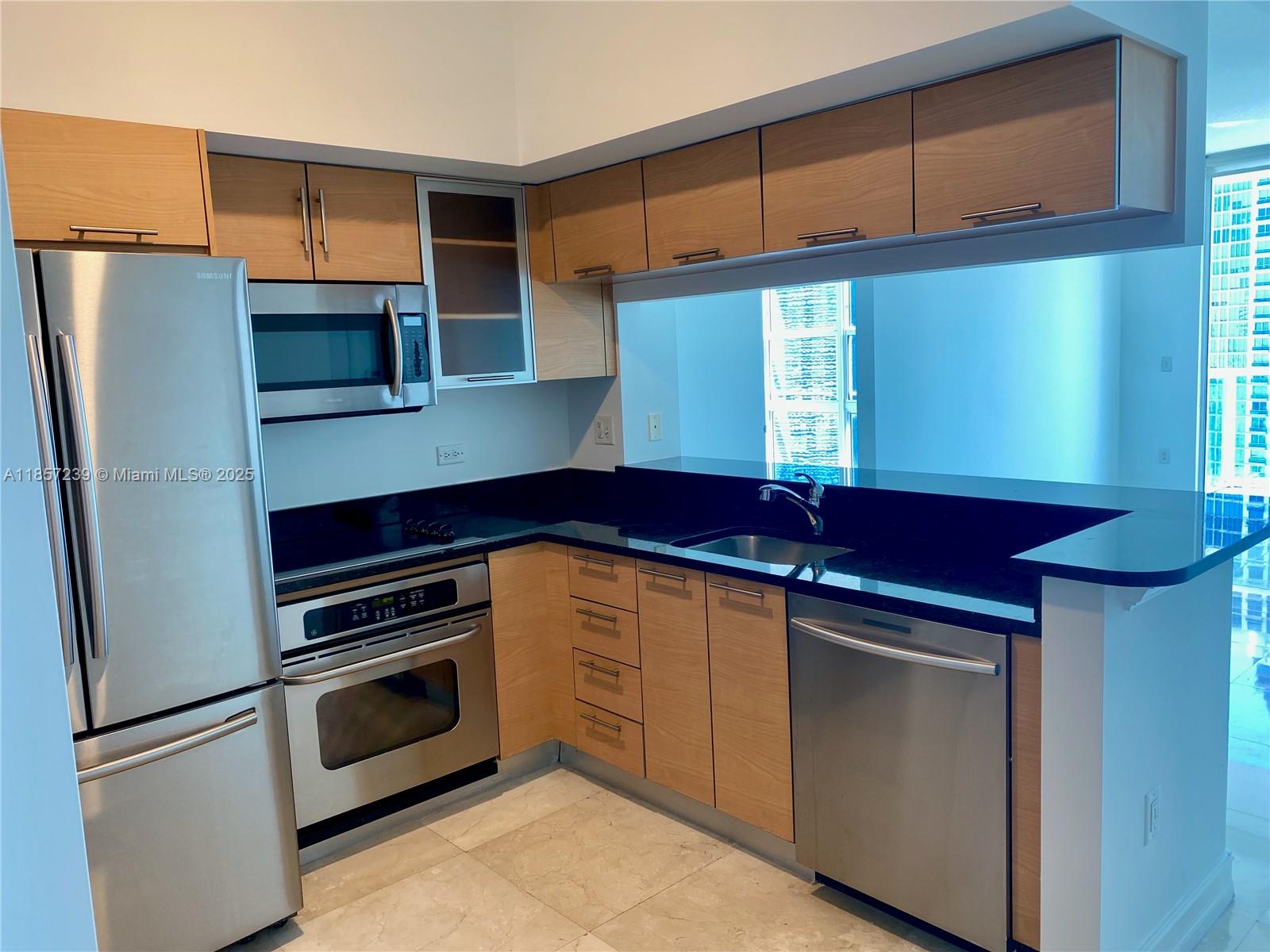 31 SE 5th St 3912