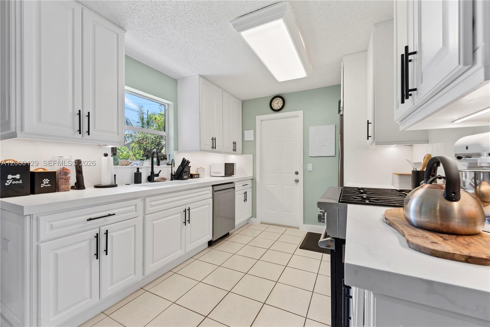 SUNRISE GOLF VILLAGE - Residential