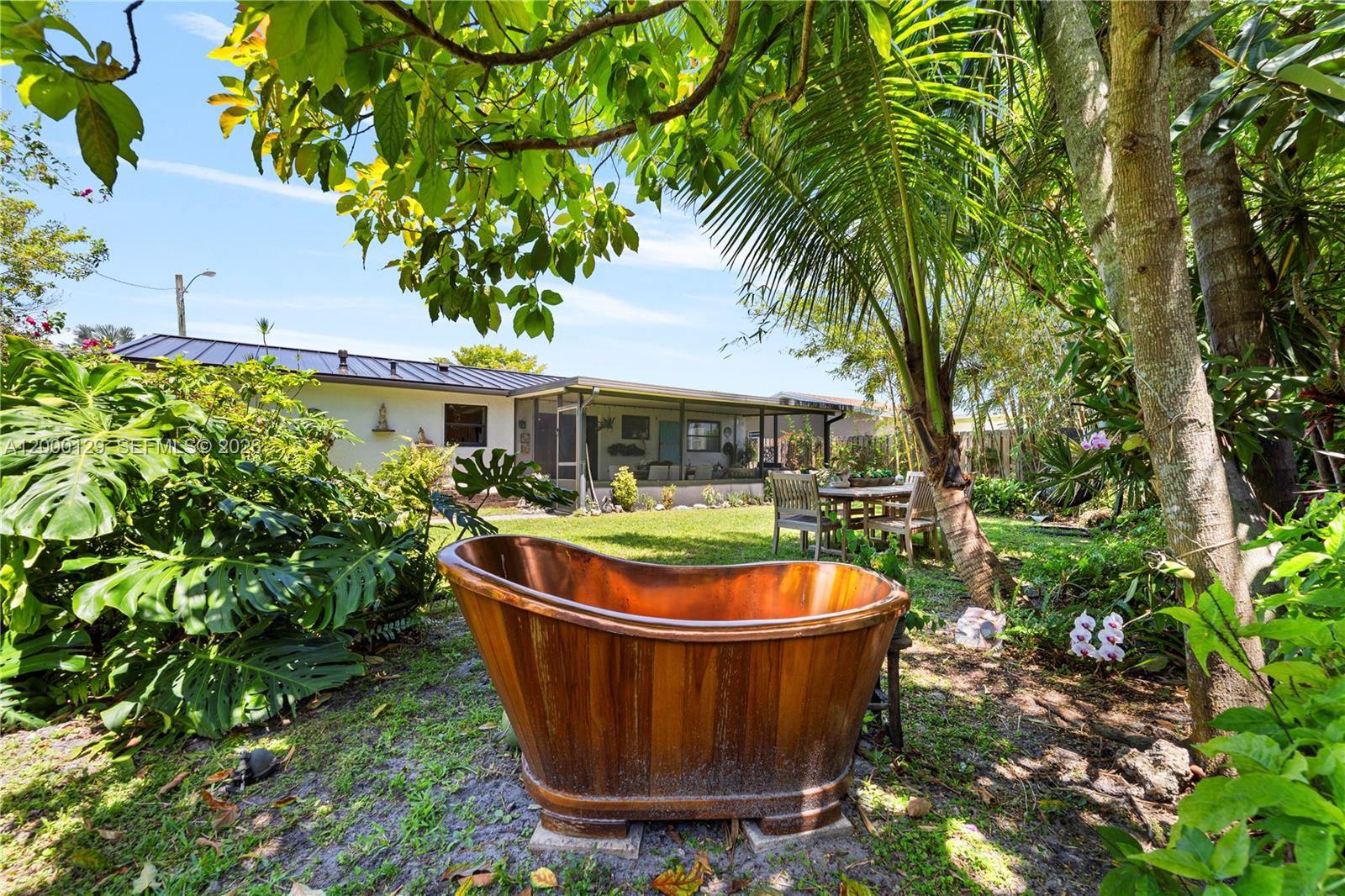 SUNRISE GOLF VILLAGE - Residential