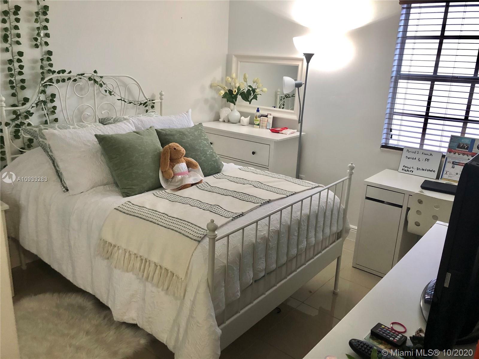 LAKE POINTE SEC 4 - Residential