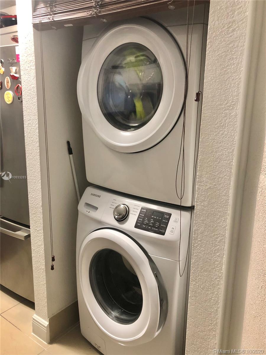 LAKE POINTE SEC 4 - Residential