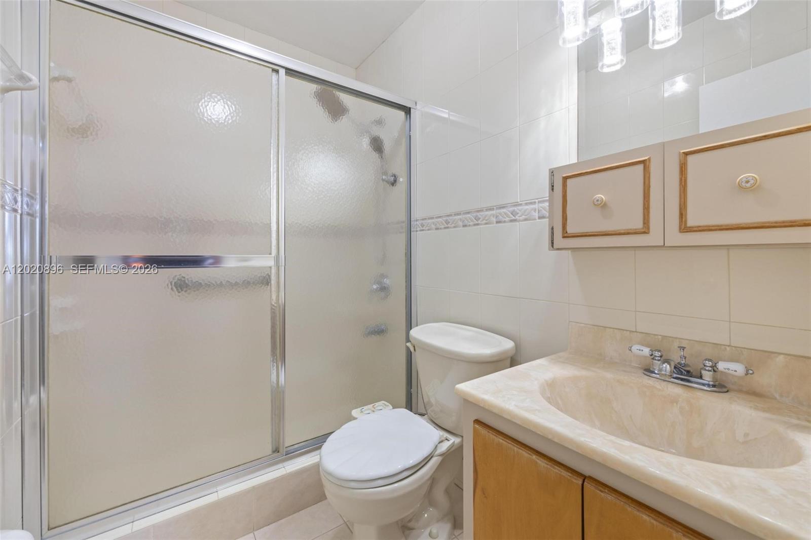 GOLDEN GATE CONDO PHASE I - Residential