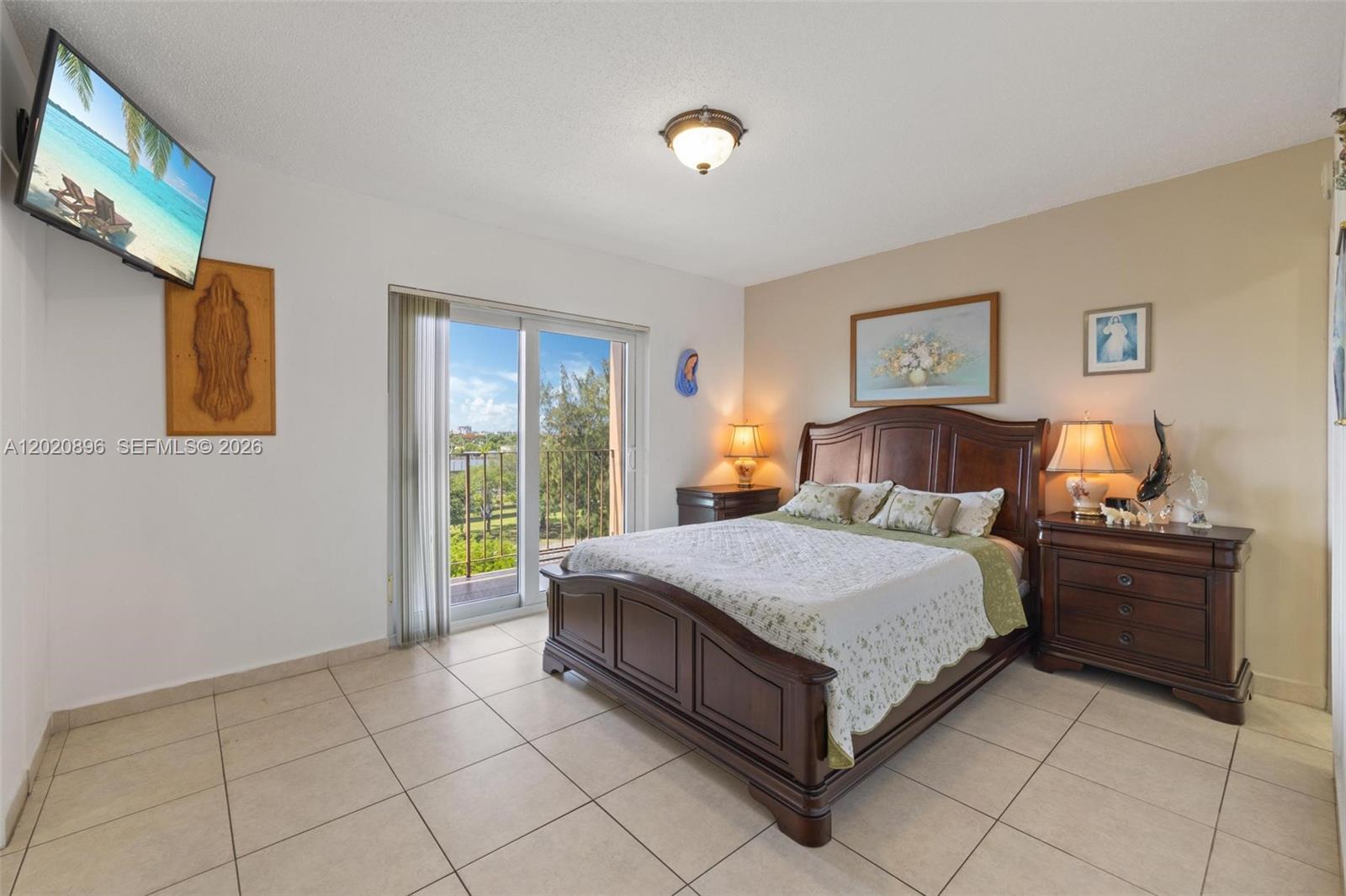 GOLDEN GATE CONDO PHASE I - Residential