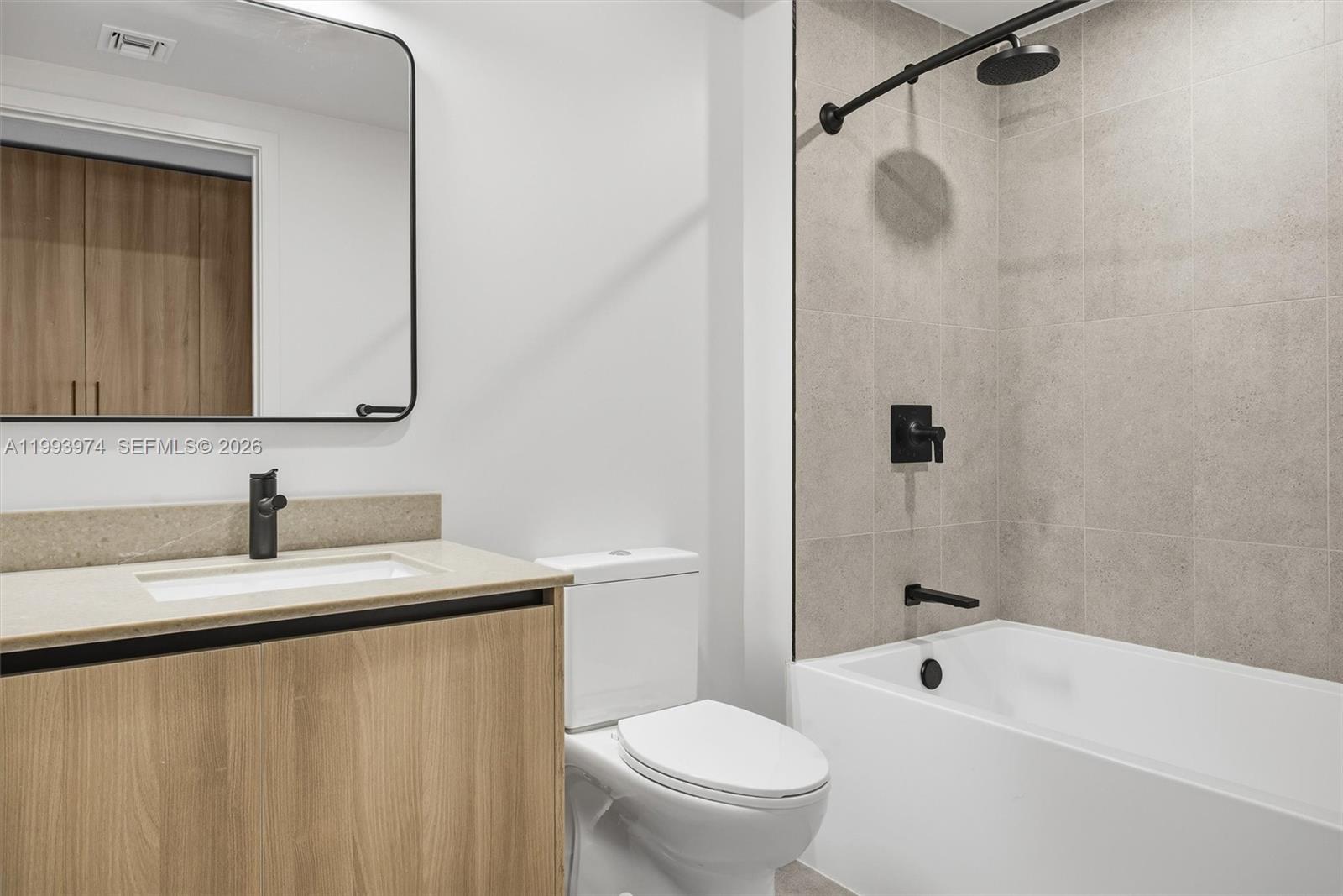 501 FIRST RESIDENCES CONDO - Residential Lease