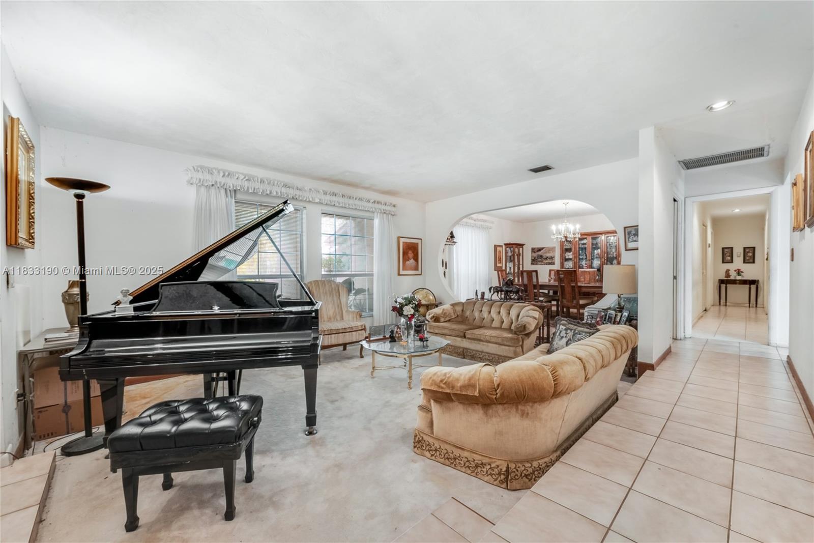 CHARLOTTE ESTATES - Residential