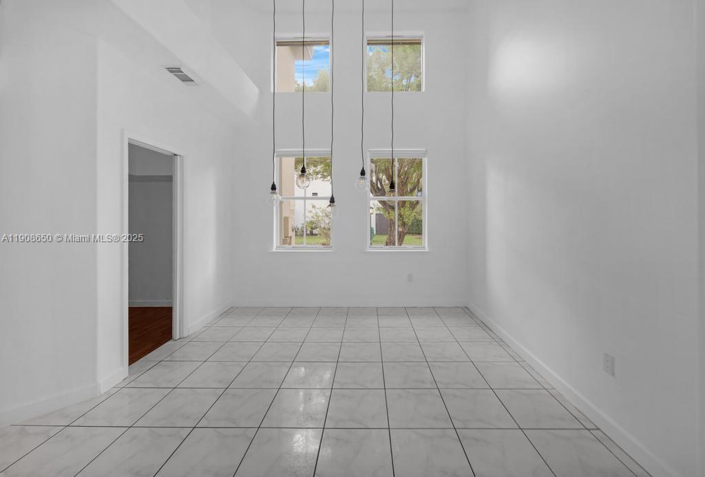 COSTA BELLA - Residential