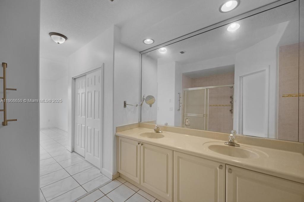 COSTA BELLA - Residential