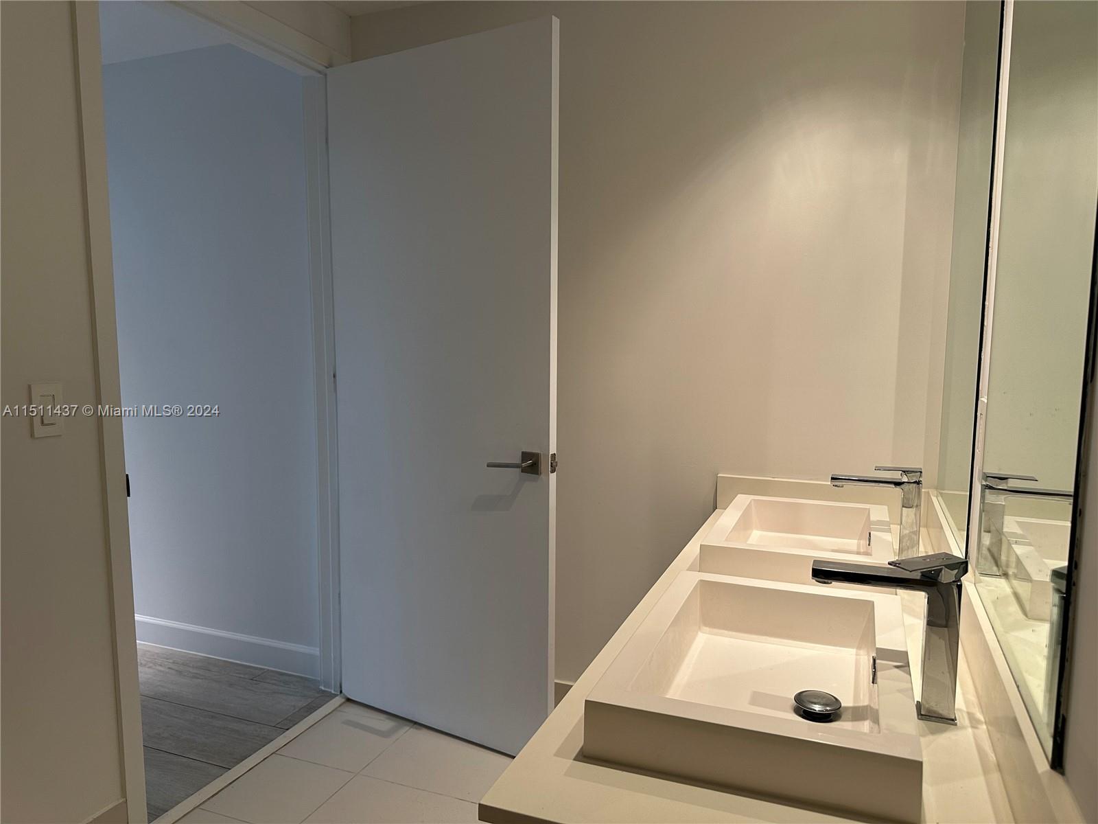 BRICKELL HEIGHTS EAST CON - Residential Lease