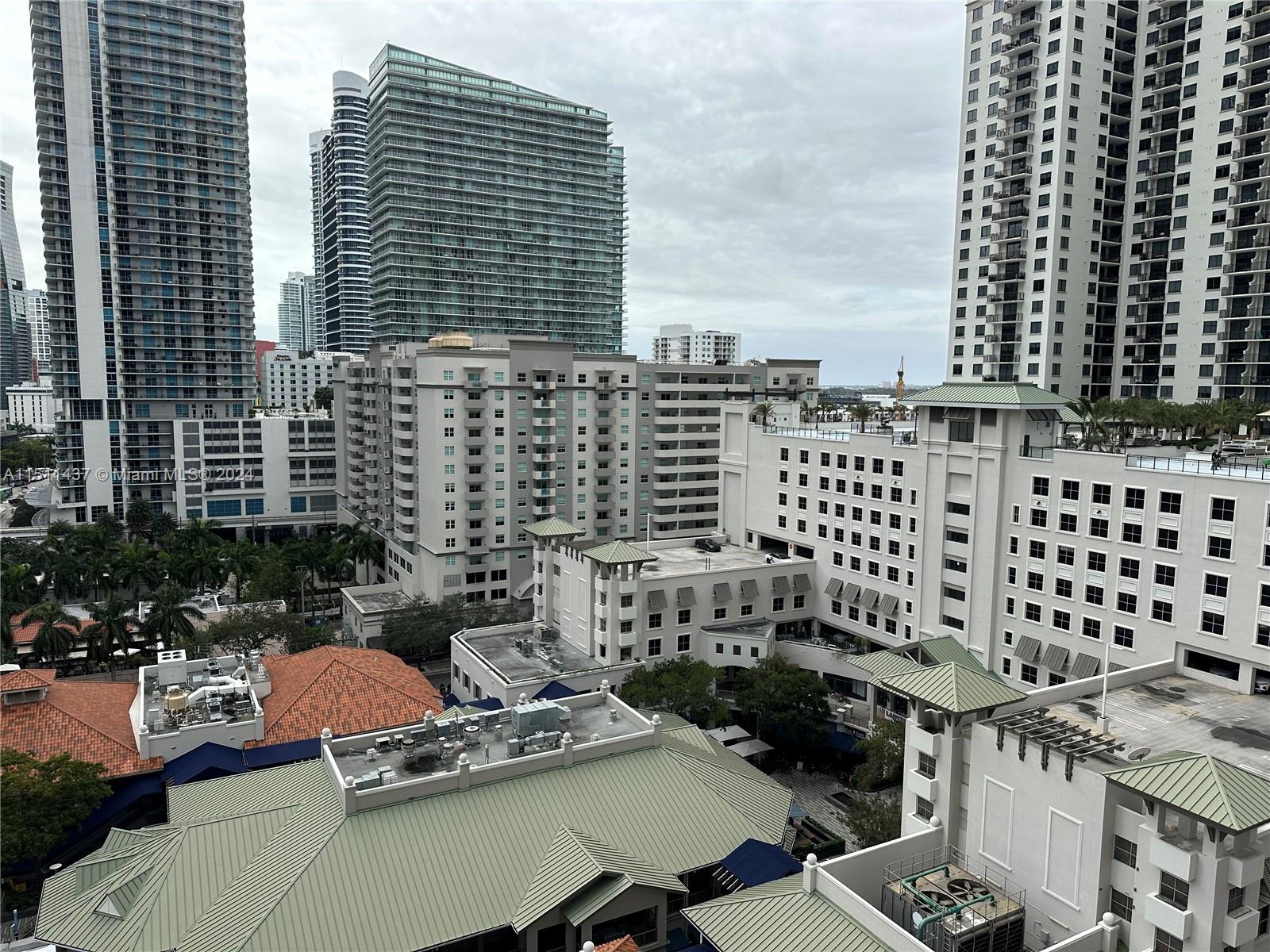 BRICKELL HEIGHTS EAST CON - Residential Lease