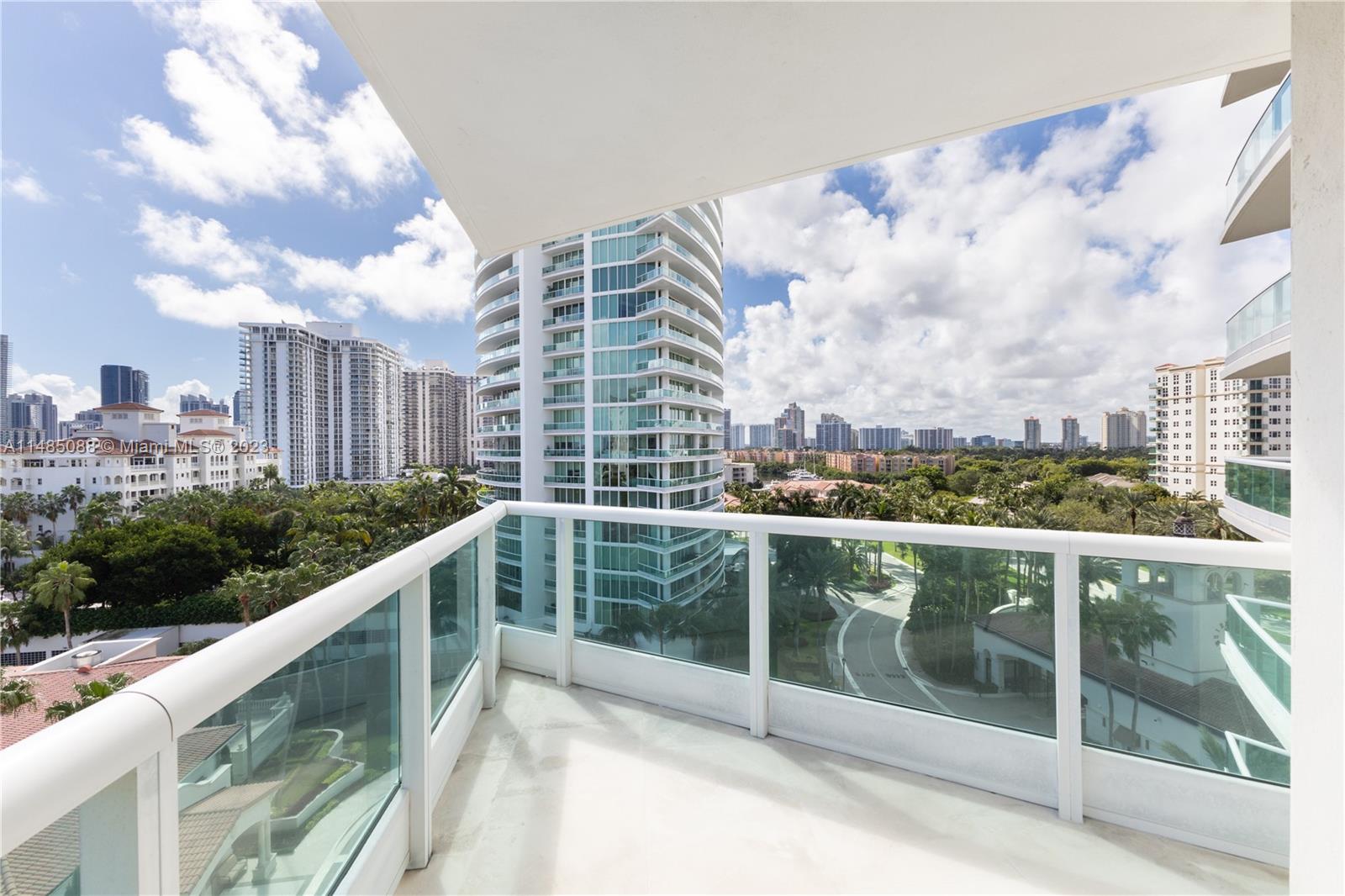 TOWERS OF PORTO VITA-NORT - Residential