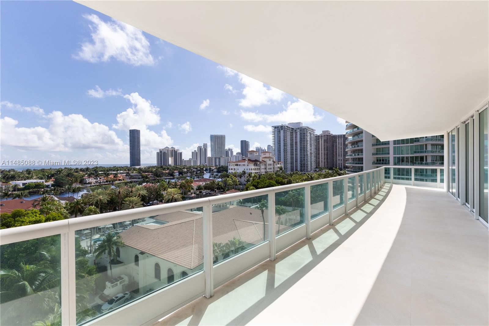 TOWERS OF PORTO VITA-NORT - Residential