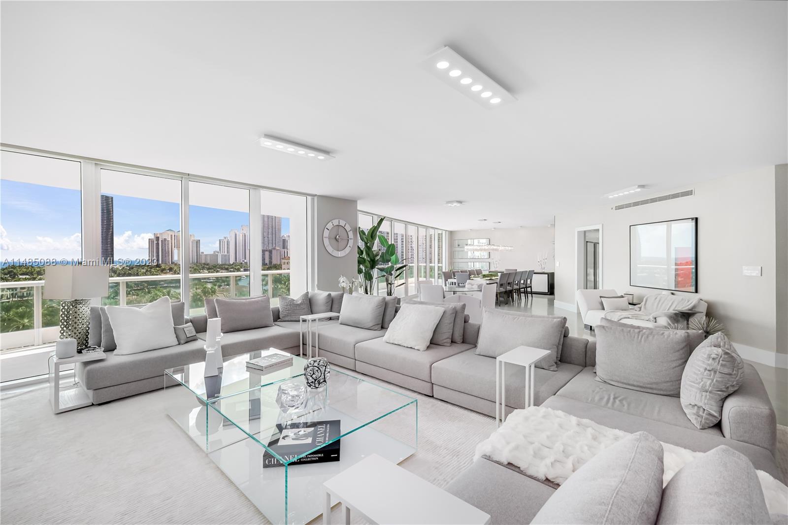 TOWERS OF PORTO VITA-NORT - Residential