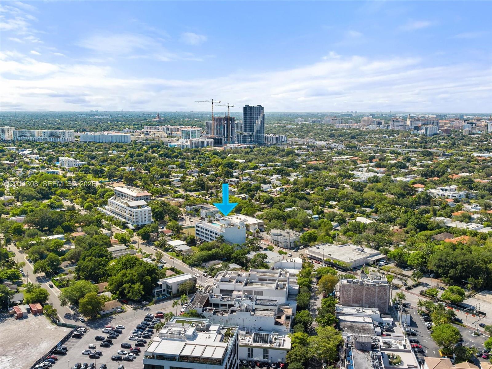 COCOSTYLE @ 3250 GRAND AV - Residential