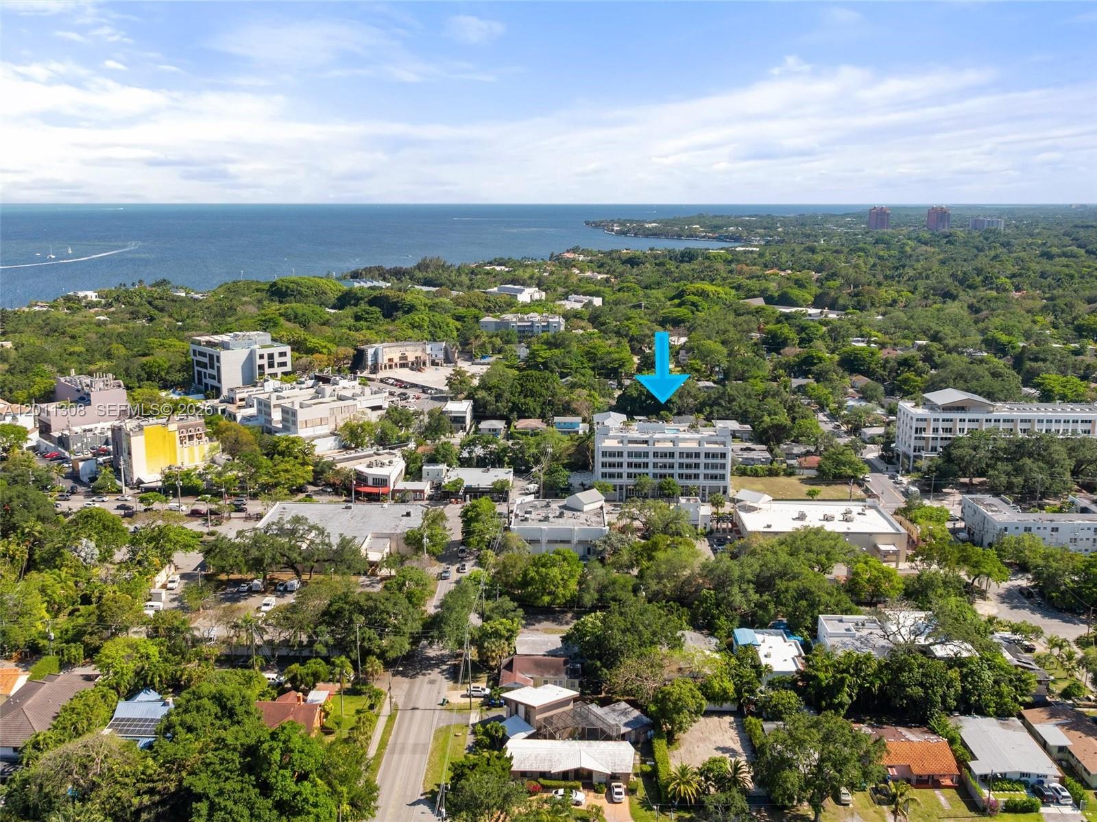 COCOSTYLE @ 3250 GRAND AV - Residential