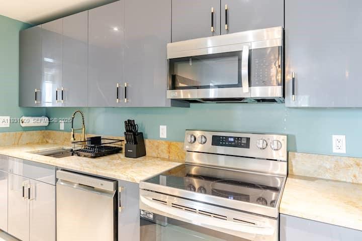 OCEAN BEACH ADDN NO 3 - Residential Income