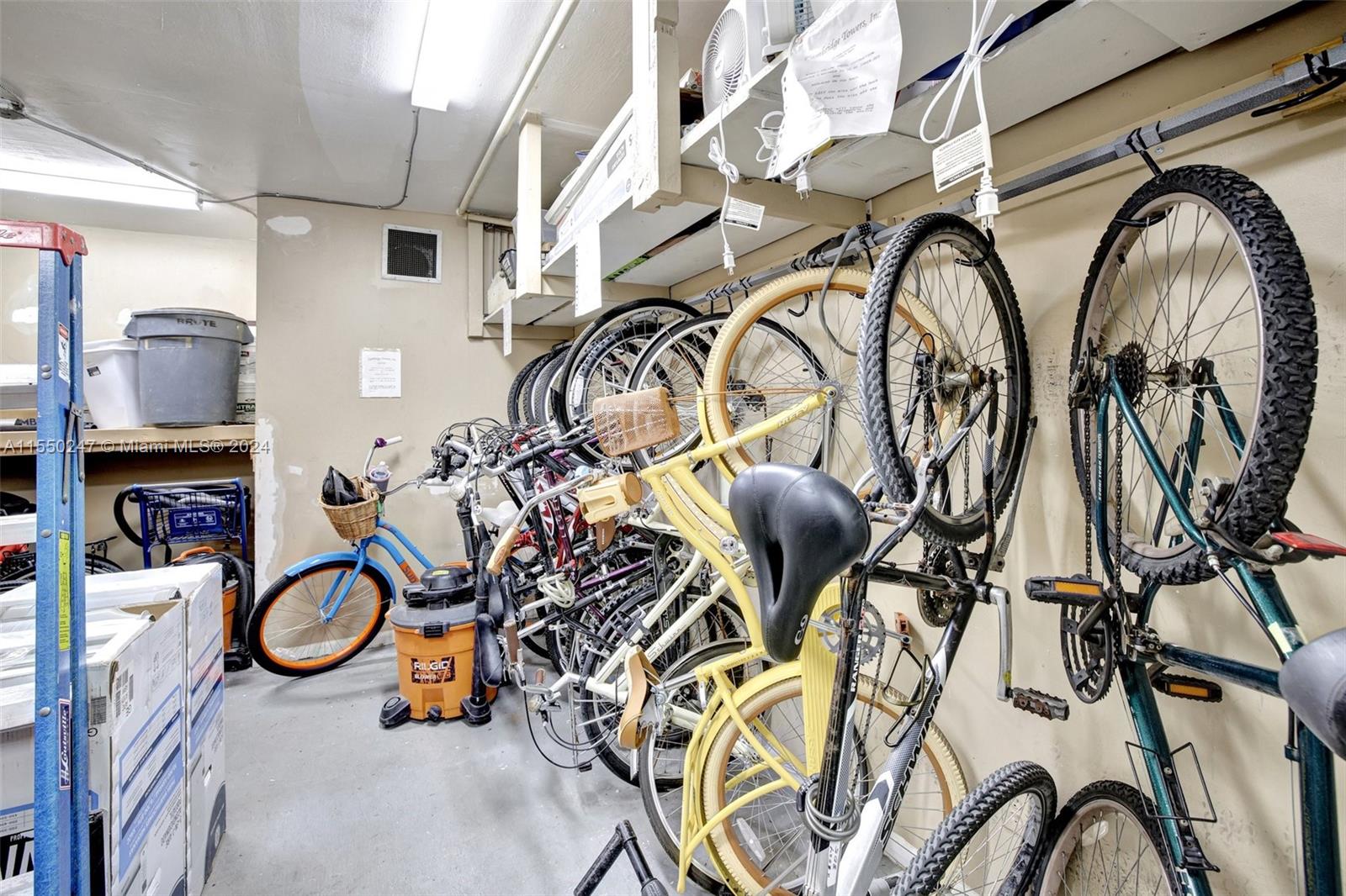 CAMBRIDGE TOWERS CONDO - Residential