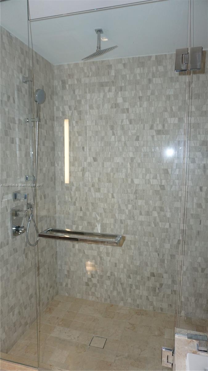 Reach Condo - Residential Lease