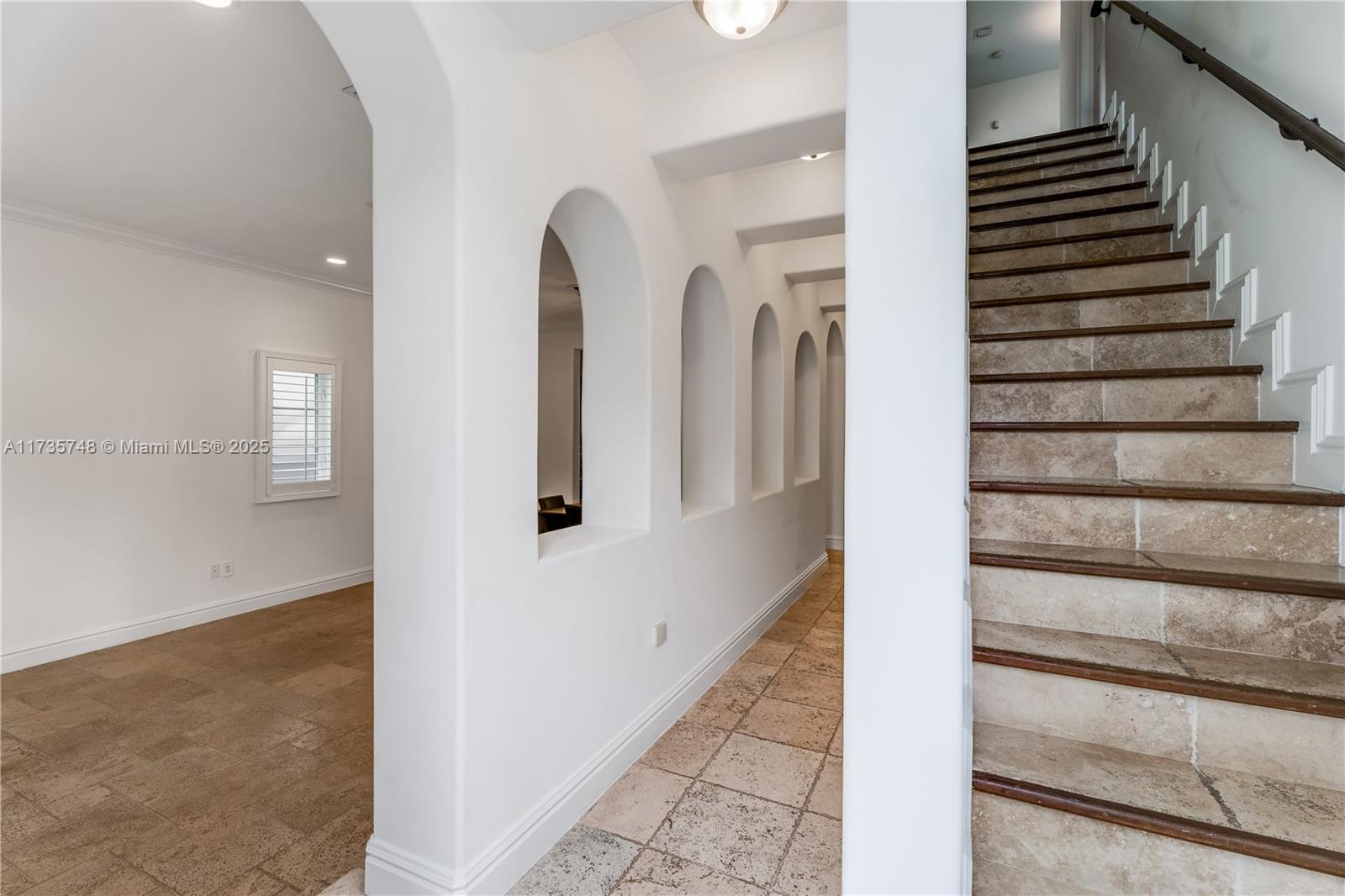 10155 Sw 75th Pl 10155, Pinecrest, Miami-Dade County, Florida - 4 Bedrooms  
4 Bathrooms - 