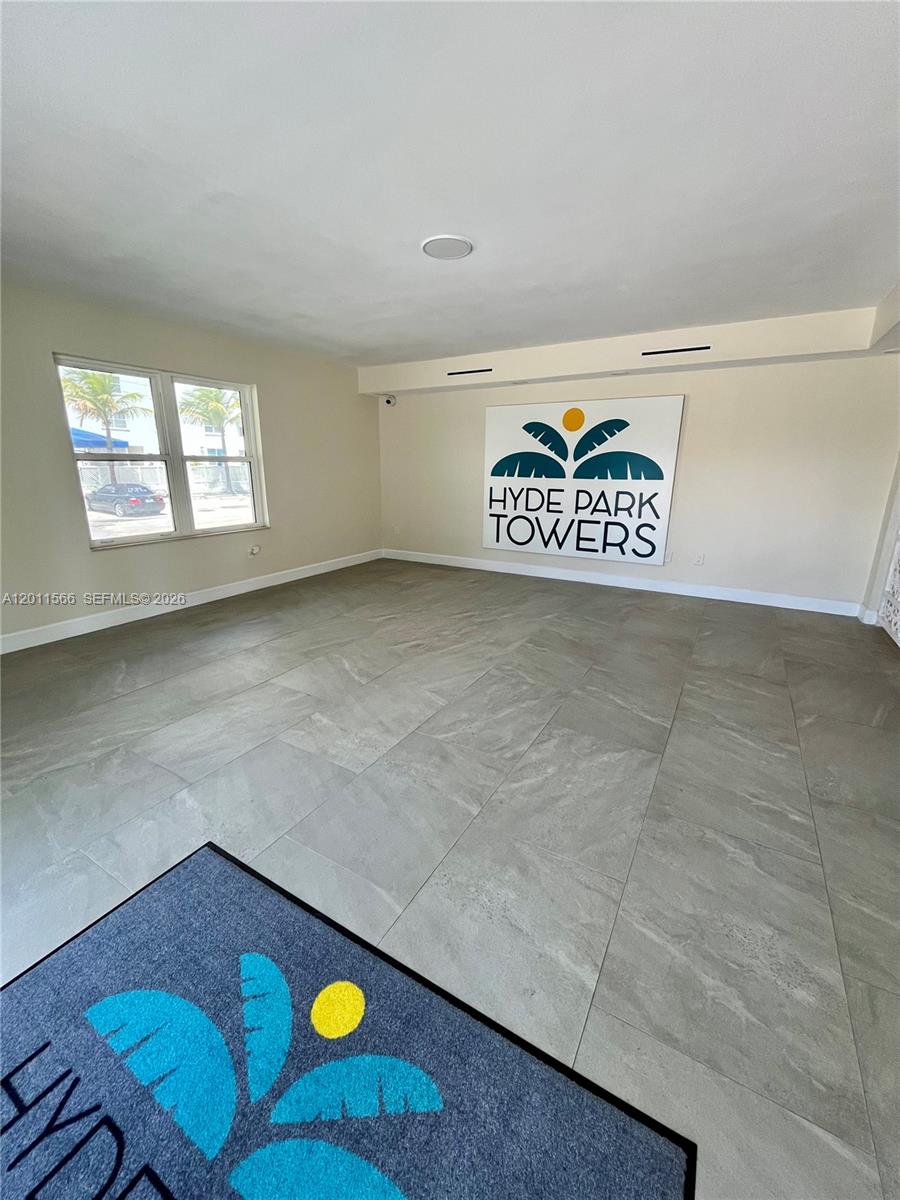HYDE PARK TOWERS CONDO - Residential