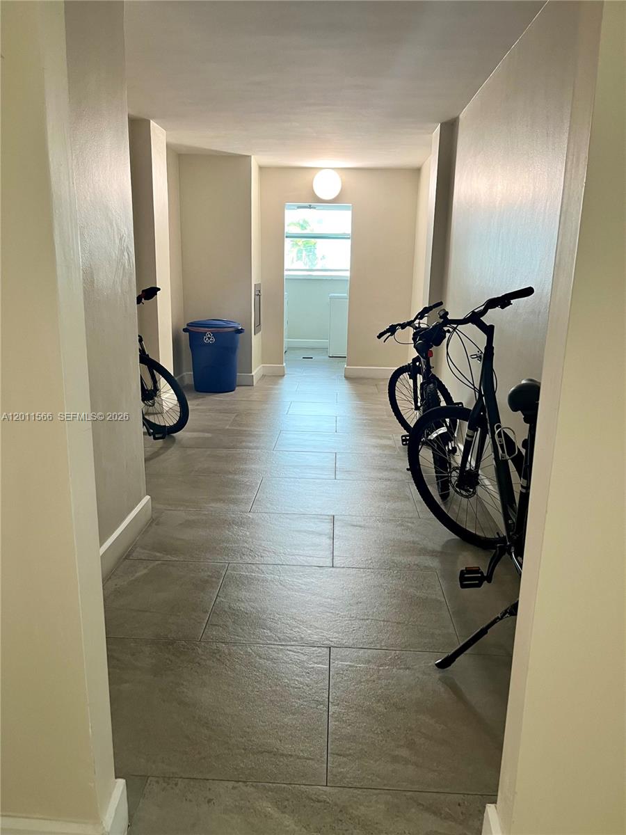 HYDE PARK TOWERS CONDO - Residential