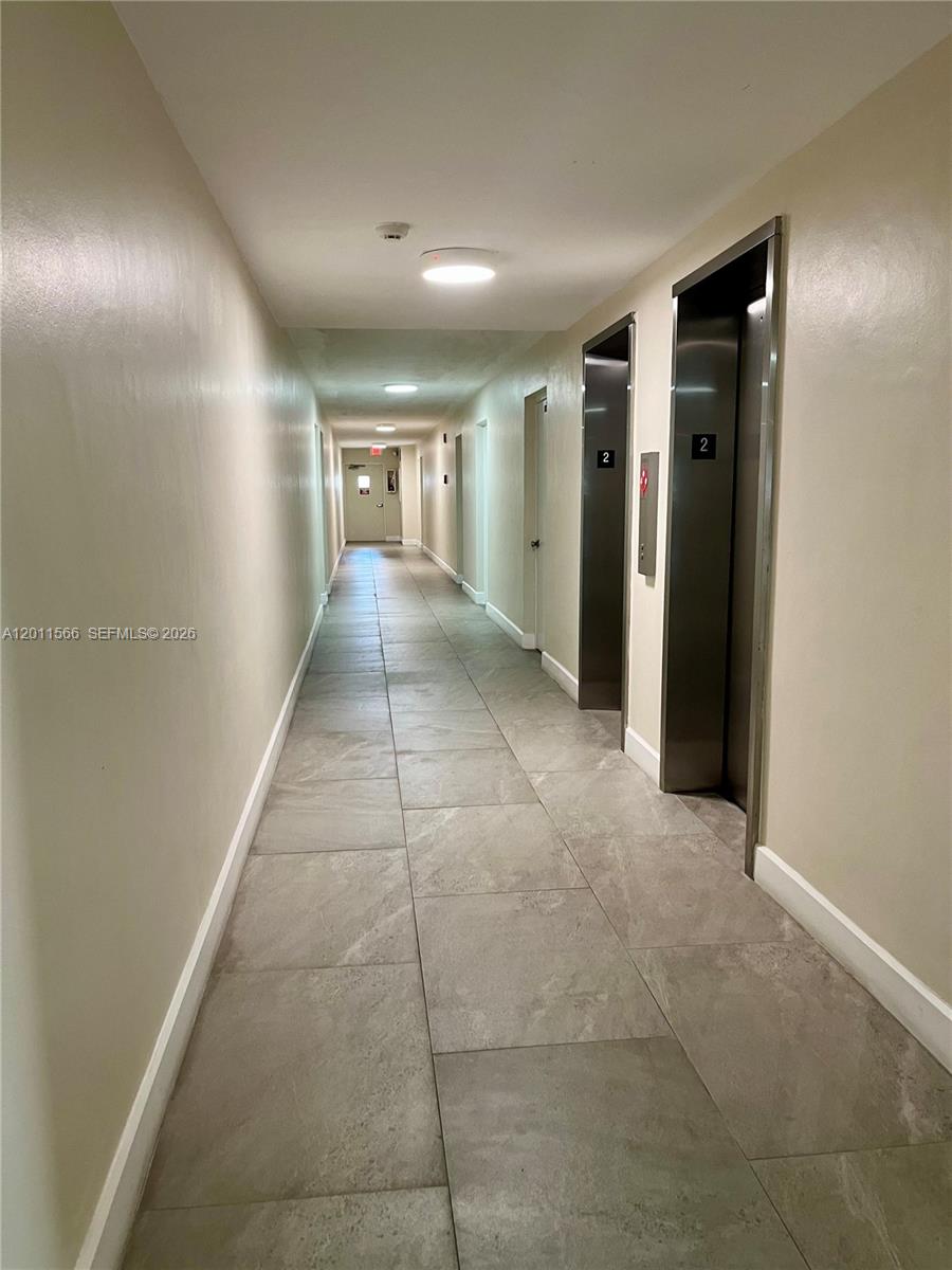 HYDE PARK TOWERS CONDO - Residential