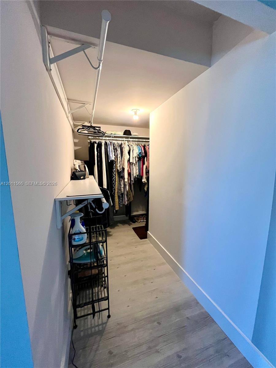 HYDE PARK TOWERS CONDO - Residential