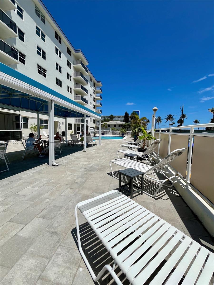 HYDE PARK TOWERS CONDO - Residential