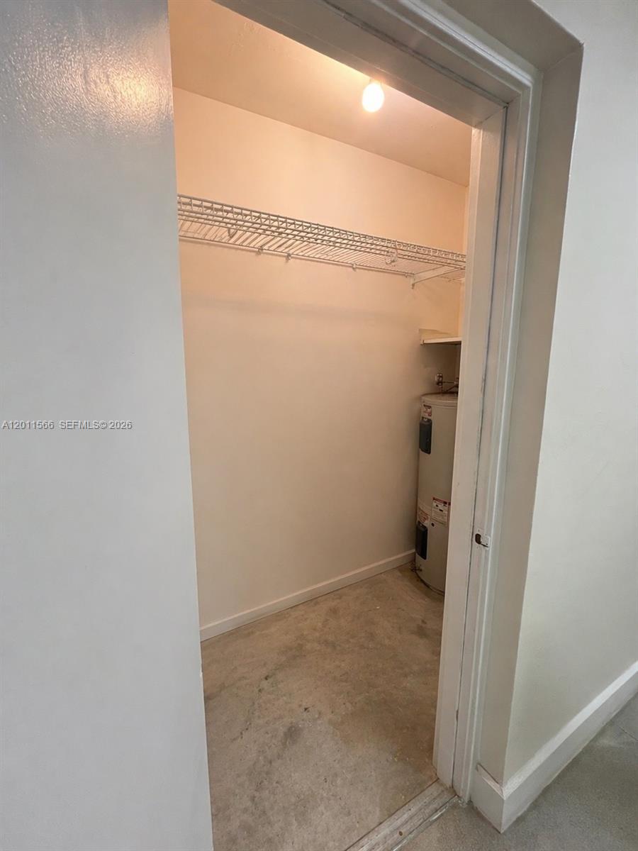 HYDE PARK TOWERS CONDO - Residential