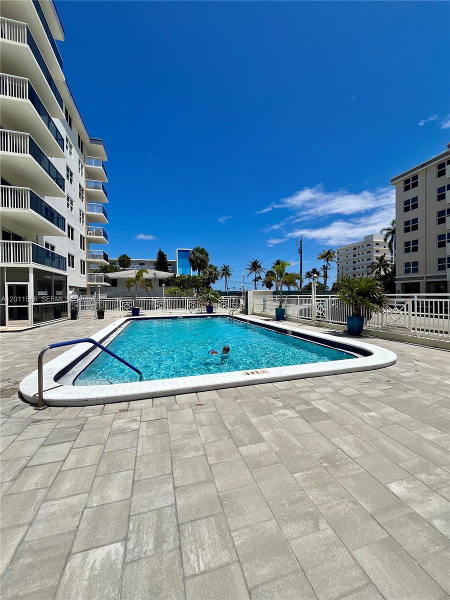 HYDE PARK TOWERS CONDO - Residential