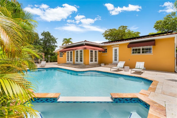 1380 MIAMI SPRINGS AVE, MIAMI SPRINGS, FL 33166 - Image a058c19f7468fef5d93bb4d254794ef3/3409124199