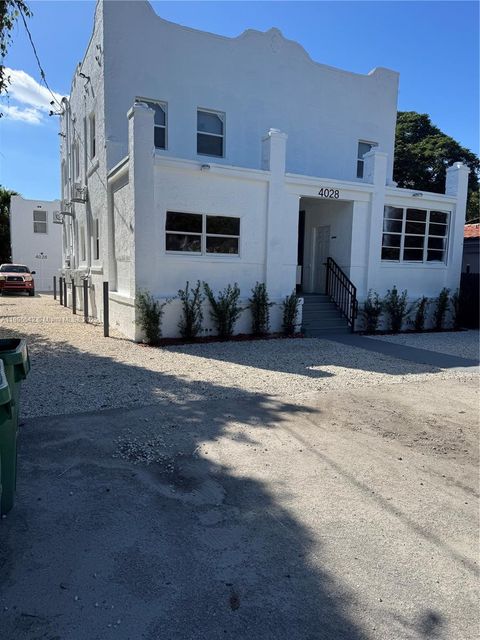 4028 SW 11th St MADRID Miami FL 33134