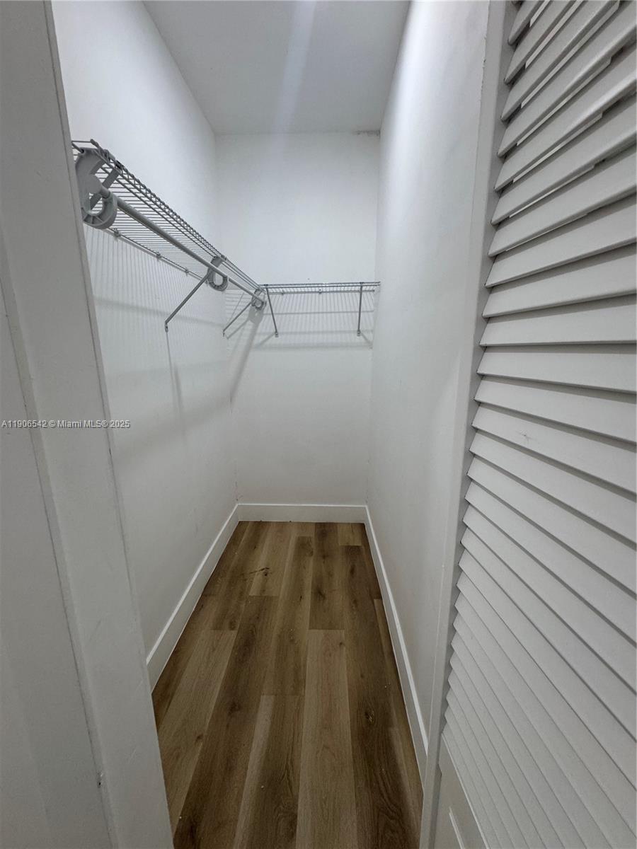 LE JEUNE ADDN SEC 1 - Residential Lease