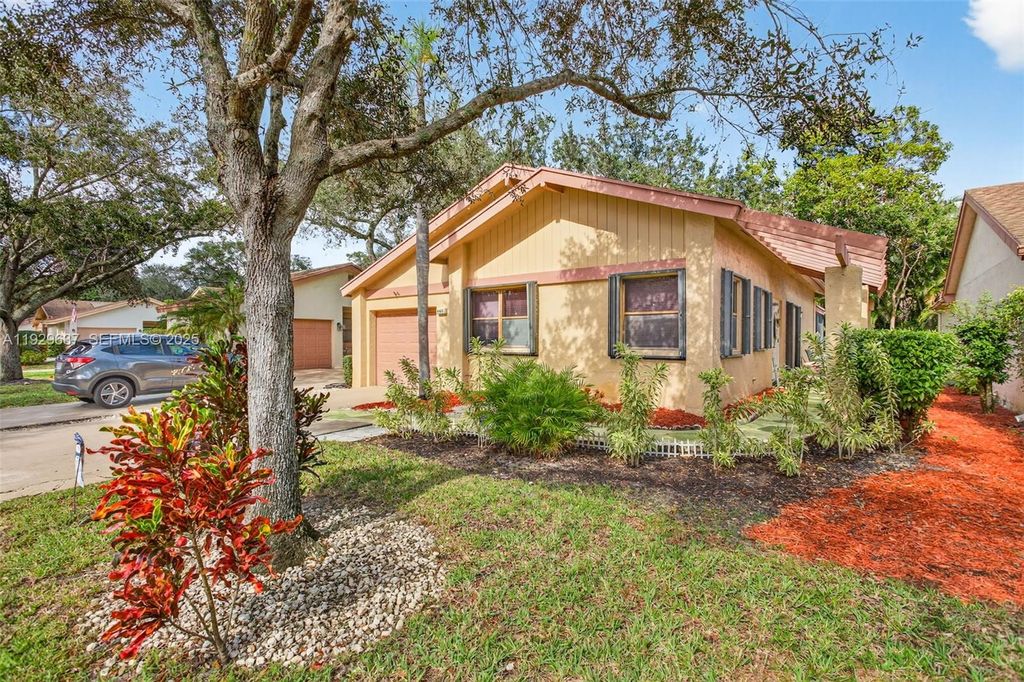 Photo of 4409 Cordia Cir, Coconut Creek, FL 33066 (MLS # A11929637)