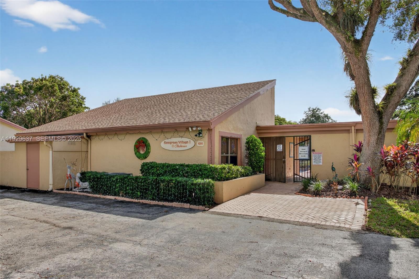 TARTAN COCONUT CREEK PHAS - Residential