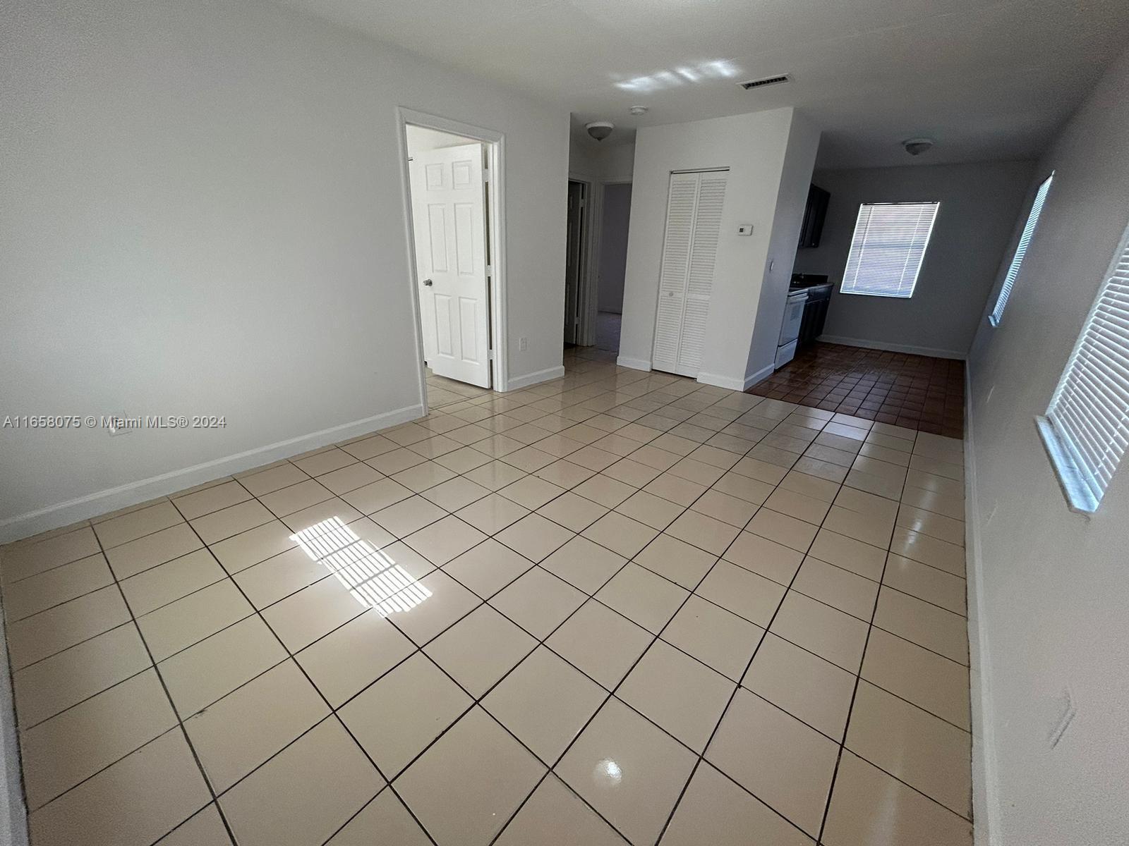 POMPANO TERRACE - Residential Lease